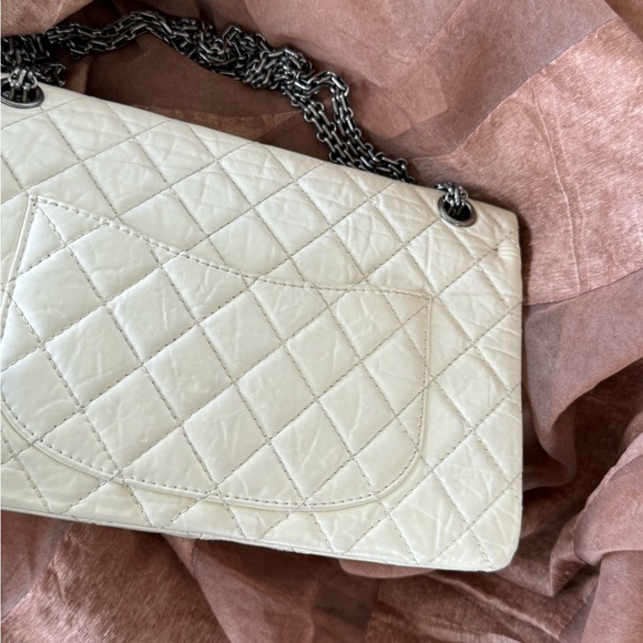 CHANEL White Calfskin Reissue 226 Size SHW - Picture 5 of 16